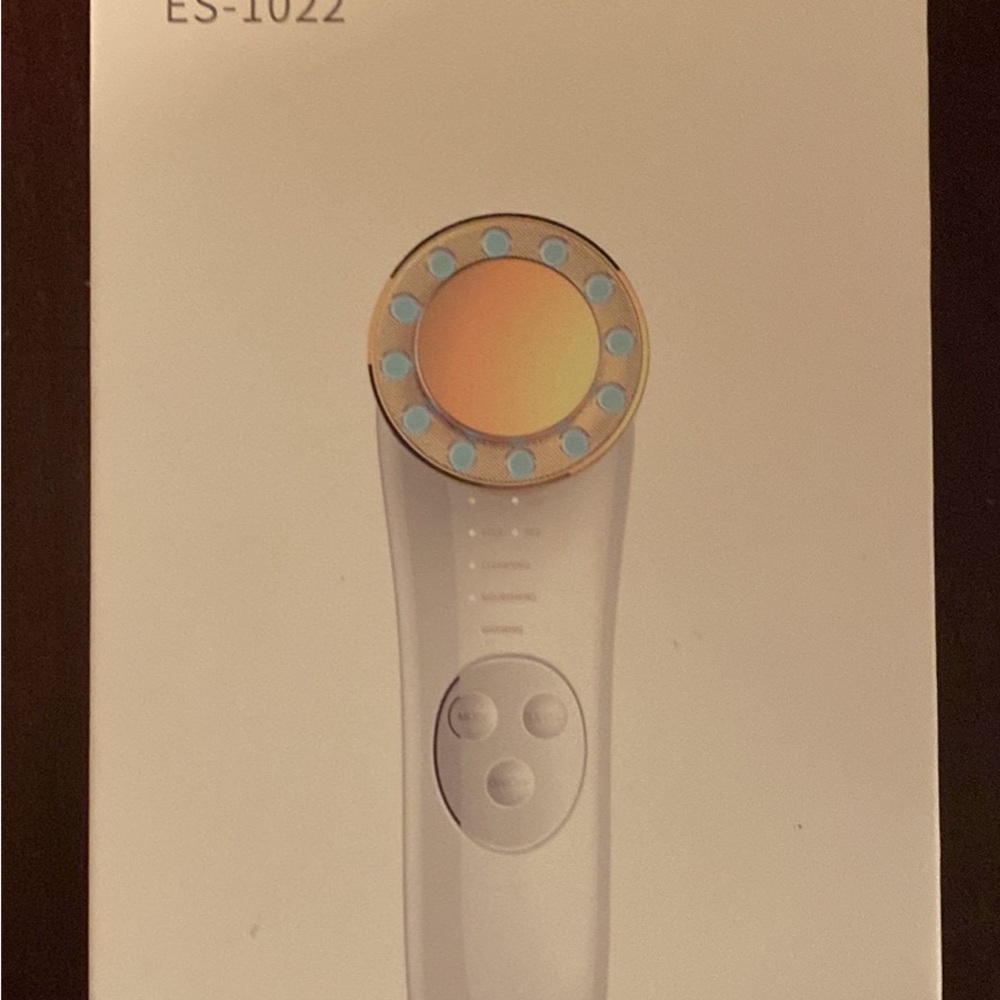 Cleansing Optical Rejuvenation Device